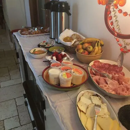 Feriehus Specchia Casa Gialla